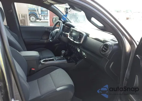 2021 Toyota Tacoma Trd Sport from USA, damaged, VIN 5TFAZ5CN4MX113669